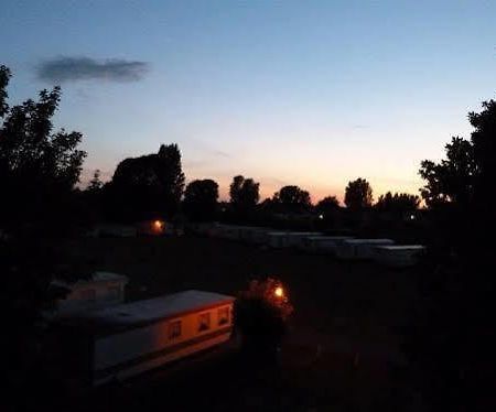 Copthorne Caravans Merston Bagian luar foto